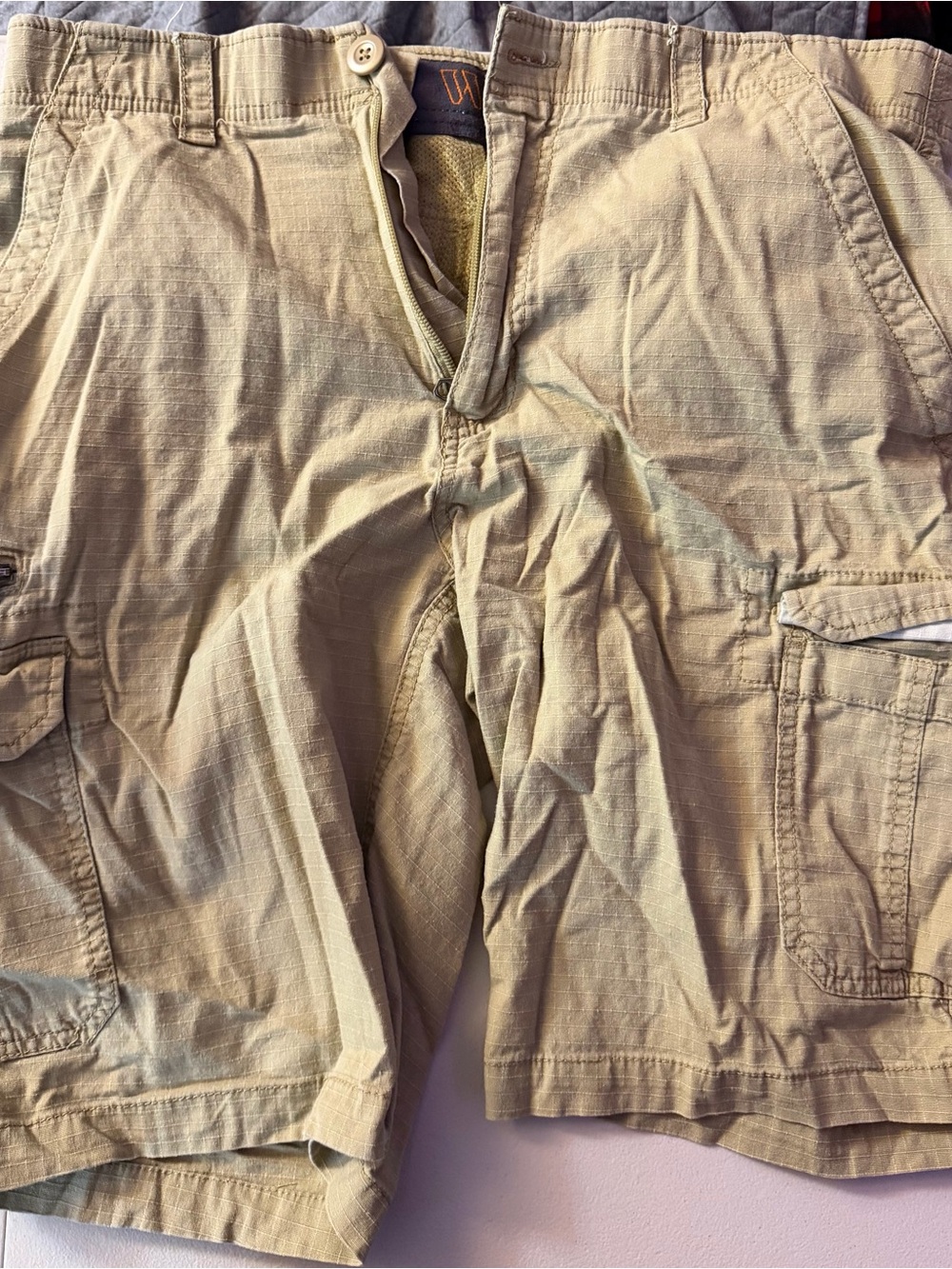 WearFirst Free-Band Men’s 36 Khaki Ripstop Cargo Shorts